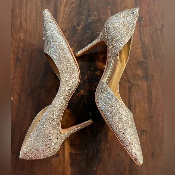 Badgley Mischka Gold Glitter Heels - Picture 5 of 9